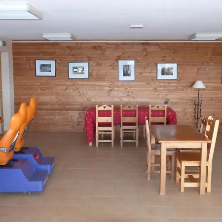 Appartement Le Bois De La Reine-1 By Interhome *